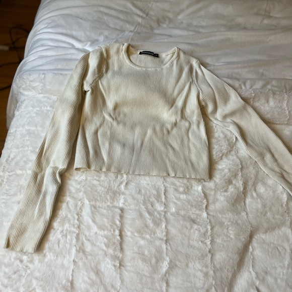 Brandy Mellville crop sweater - Picture 3 of 3